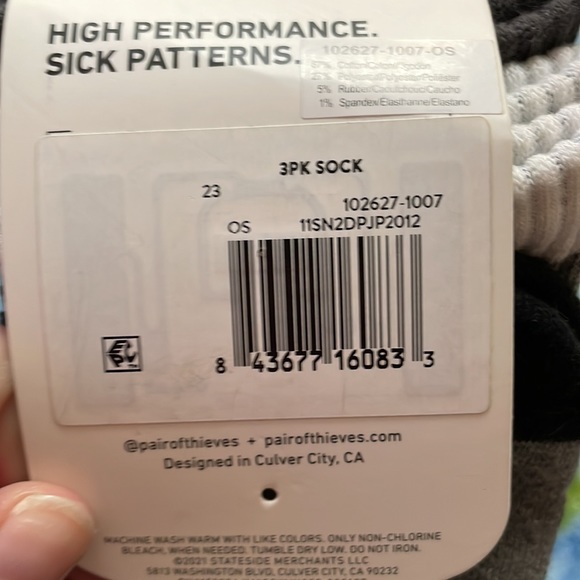 Pair of Thieves Men’s cushion crew performance socks. Mens size 8-12 NWT 3pck - Picture 4 of 4